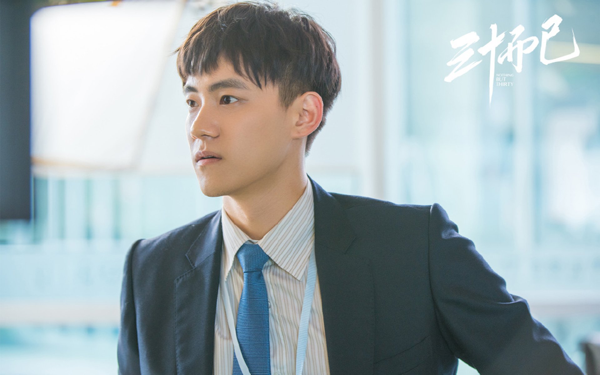 精湛足球比赛中球队实现连胜,势不可挡,足球比赛中的队医