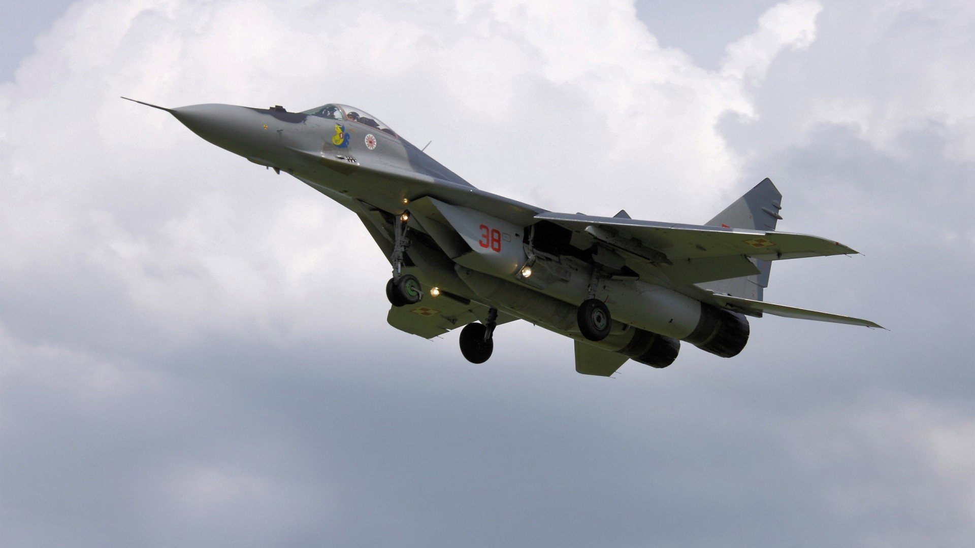 德甲火热:拜仁慕尼黑连续五场不败领跑联赛,拜仁慕尼黑阵型2021